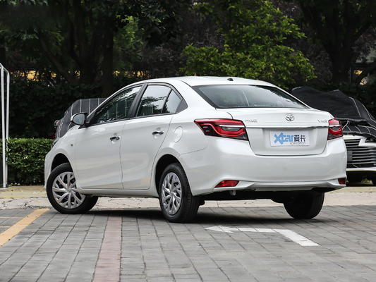 2022 αυτόματα οχήματα επιβατών FAW Toyota Vios 1.5L 82kw 8 ταχύτητα CVT