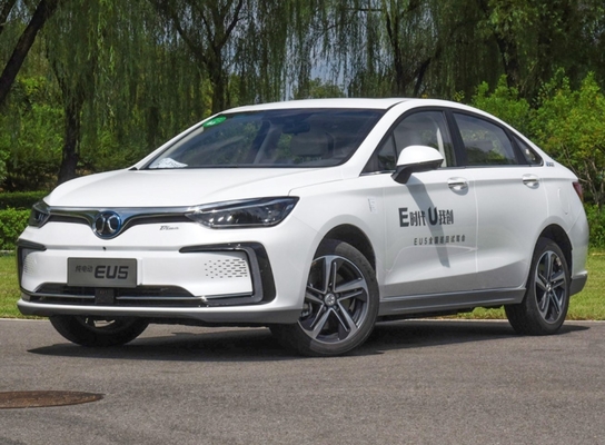Ηλεκτρικό αυτοκίνητο 416km Baic μακροχρόνιας σειράς φορείων EU5 R500 ευφυές σειρά