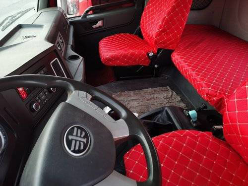 HAN Β χρησιμοποιημένα 460HP βαρέων καθηκόντων φορτηγά